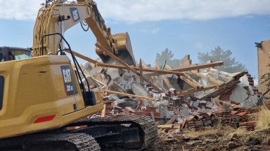 Багери влязоха в ромския квартал Лозенец в Стара Загора за да