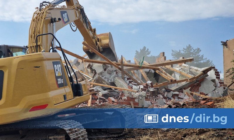 Багери влязоха в ромския квартал Лозенец в Стара Загора, за да