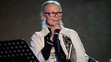 Цветана Манева и звездният актьорски състав на "За любовта..." се завръщат във Варна на 31 август