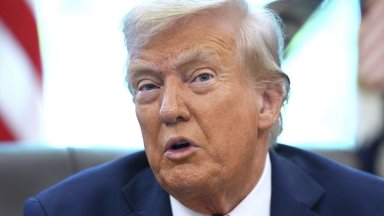 Освирквания но и аплодисменти получи американският президент Доналд Тръмп в