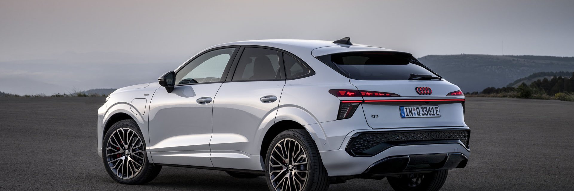Новото Audi Q3 получи версия Sportback