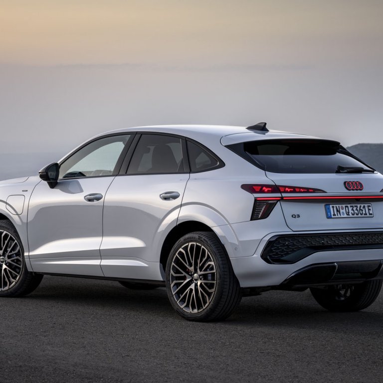 Новото Audi Q3 получи версия Sportback