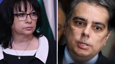 Бившият финансов министър Асен Василев и настоящият Теменужка Петкова влязоха