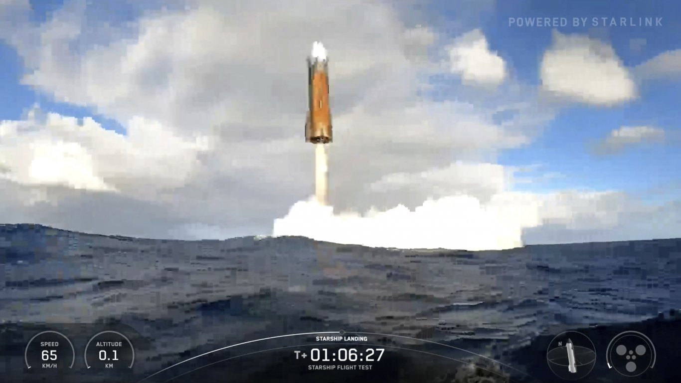 Starship се приводни успешно в Индийския океан