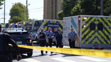 Трима души са убити а 20 ранени при в