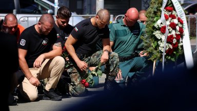 С възпоменателна церемония в Бургас беше почетена паметта на бургаските