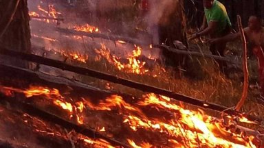 Продължава борбата с пожара в Национален парк Рила който избухна