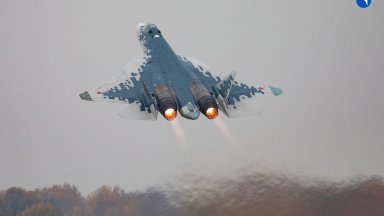 Най-новият руски изтребител Су-57 се разби в Подмосковието (видео/снимки)