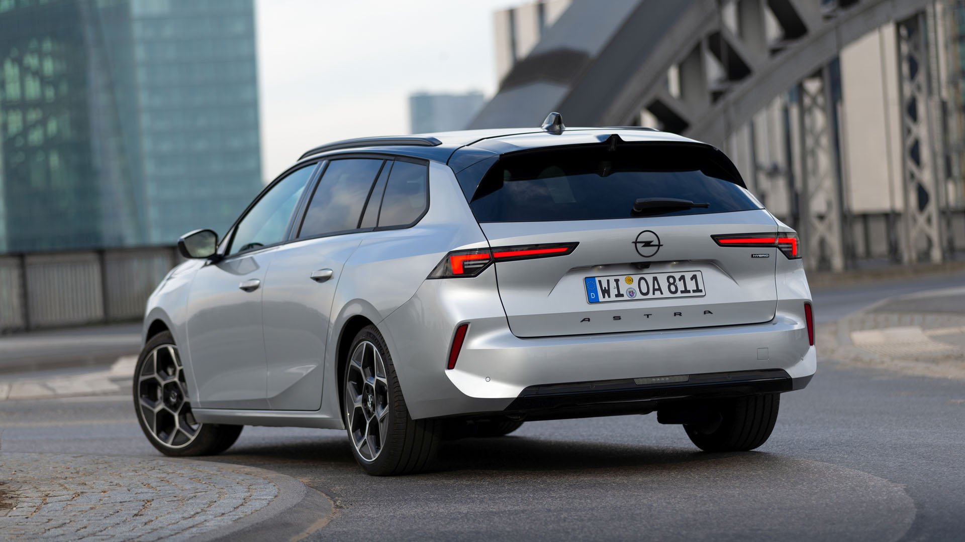 Opel Astra Sports Tourer Hybrid
