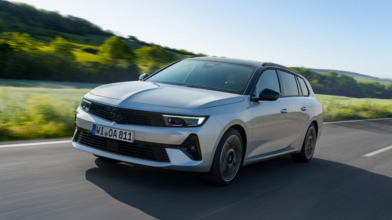 Opel Astra Sports Tourer Hybrid измина над 1200 км само с един резервоар