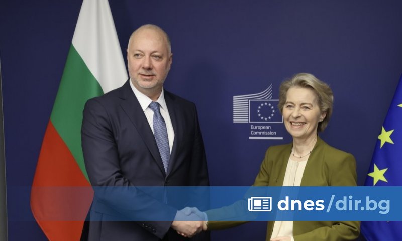 Председателката на Европейската комисия Урсула фон дер Лайен посети оръжейния