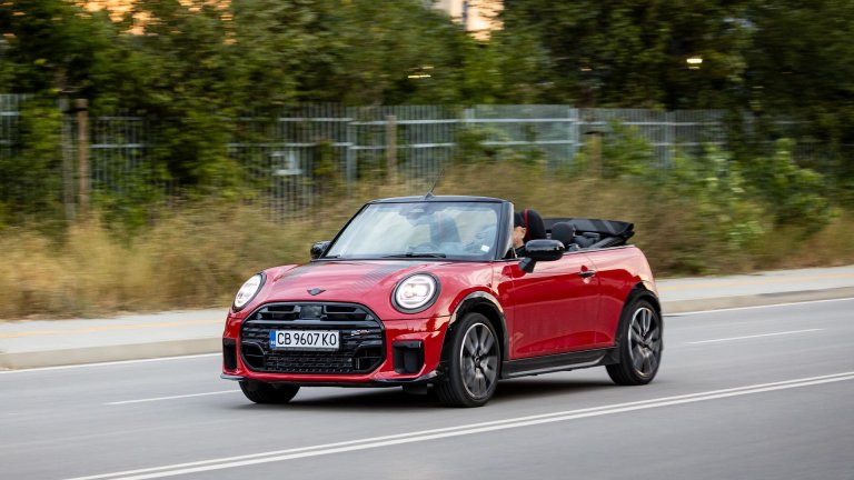 MINI Cooper Cabrio съчетава чувството за свобода с радостта от шофирането