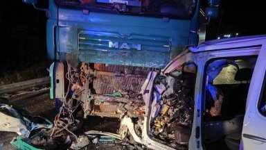 4 членно семейство пострада тежко при катастрофа на международния път Е 79