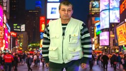 Живко Тенев-Gissen представя 32 живописни платна в новия си проект "Ани и Амстердам"