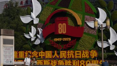 Китай организира утре огромен военен парад в Пекин за да