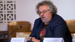 Вълна от реакции от страна на ДБ принуди Асен Василев да отстъпи