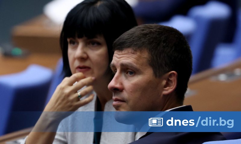 ПарламентътИТН: И петият вот на недоверие ще е неуспешенПП-ДБ: ГЕРБ