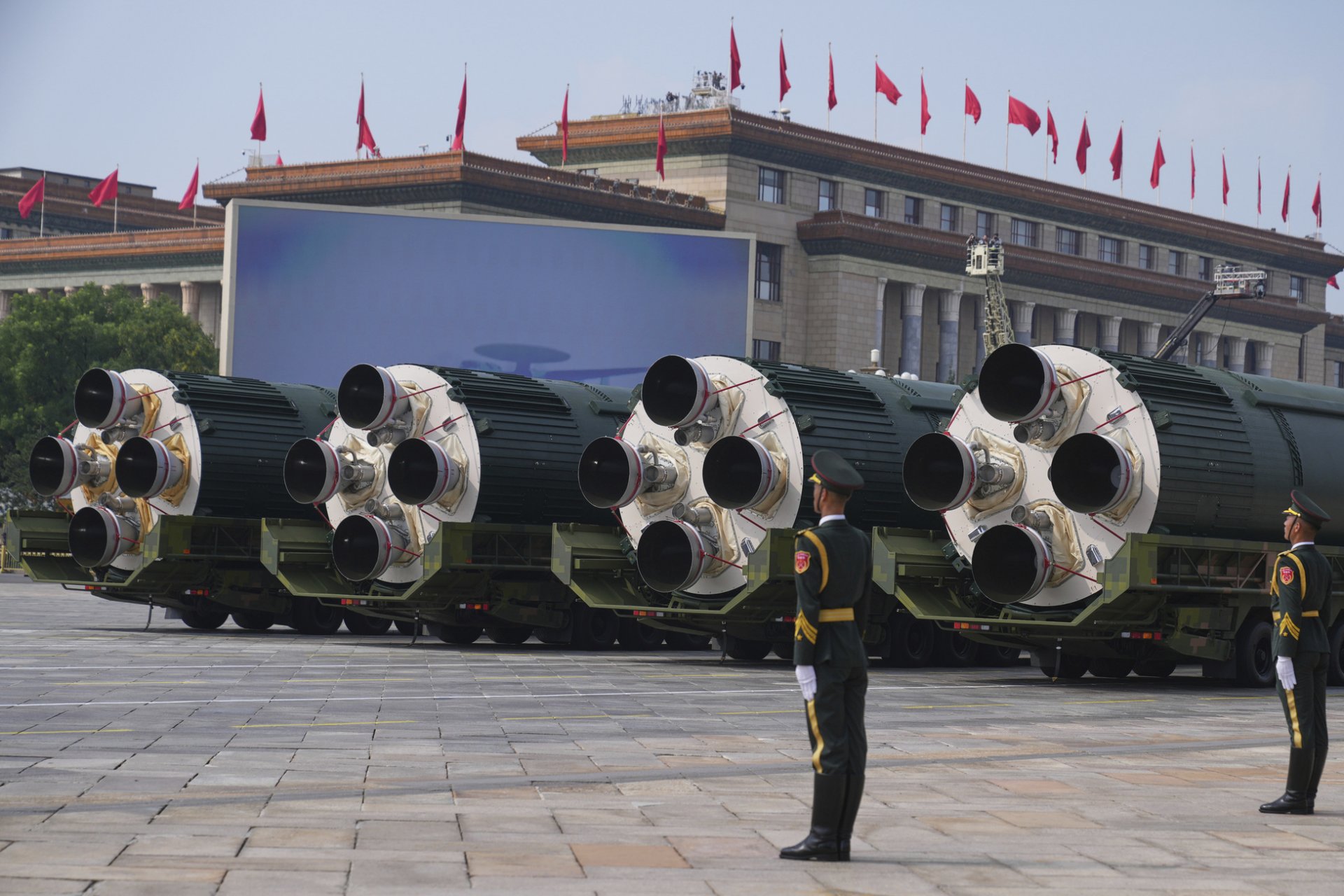 Балистичната ракета DF-5C