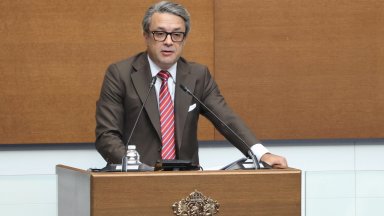 ПарламентътПП ДБ ГЕРБ се превърнаха в пиар агенция на Новото начало Делян