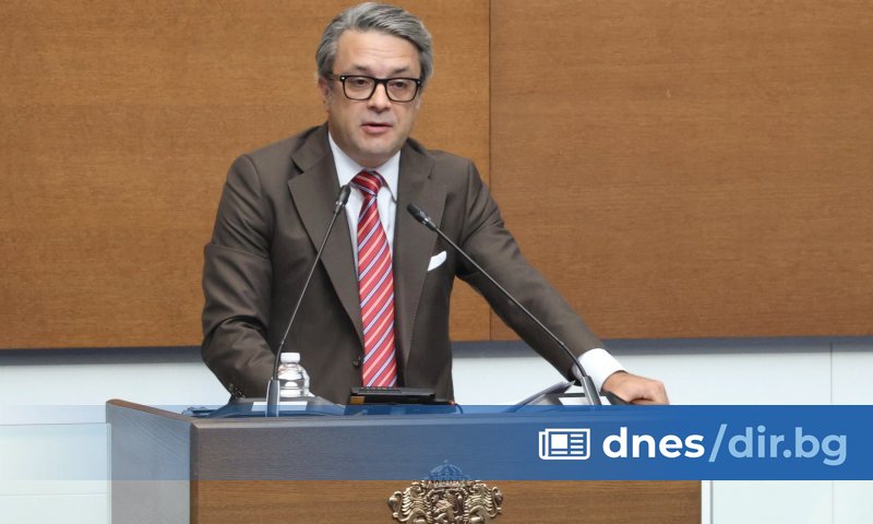 ПарламентътПП-ДБ: ГЕРБ се превърнаха в пиар агенция на Новото началоДелян