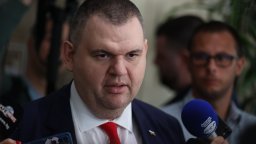Делян Пеевски осъди посегателството срещу старши комисар Николай Кожухаров