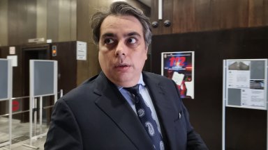 От Продължаваме промяната Демократична България са внесли отново законопроекта