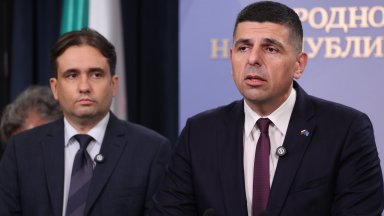 Ивайло Мирчев за кандидат за президент: Ние работа в леглото при Борисов и Пеевски нямаме