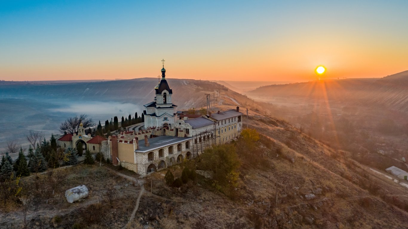 Молдова стартира програма и визи за дигитални номади