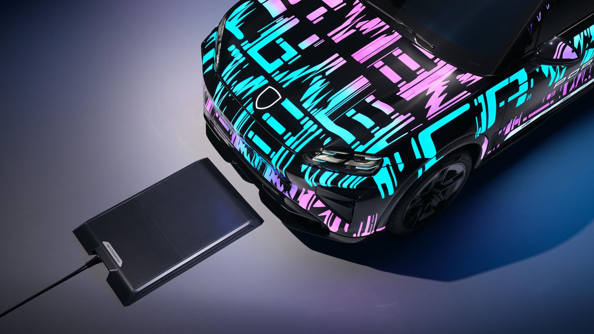 Безжично зареждане на Porsche Cayenne