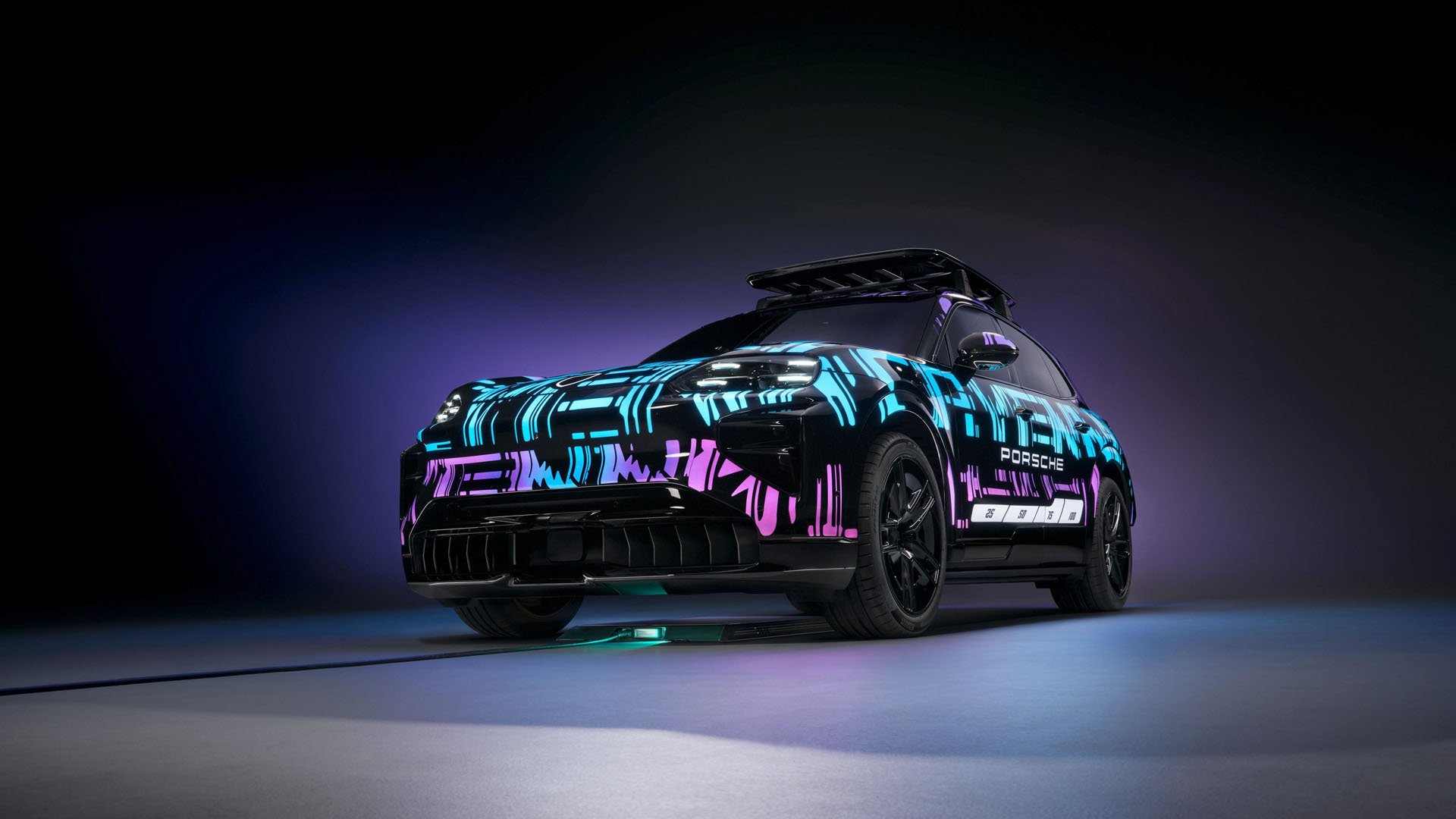 Безжично зареждане на Porsche Cayenne