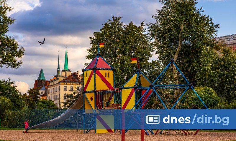 Малко дете бе прието в интензивно отделение в Германия, след