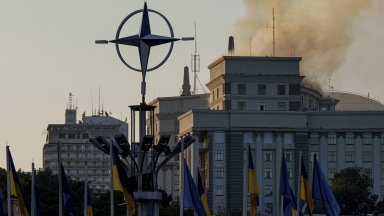 ЕК няма да евакуира персонала си от Киев в отговор на руските заплахи