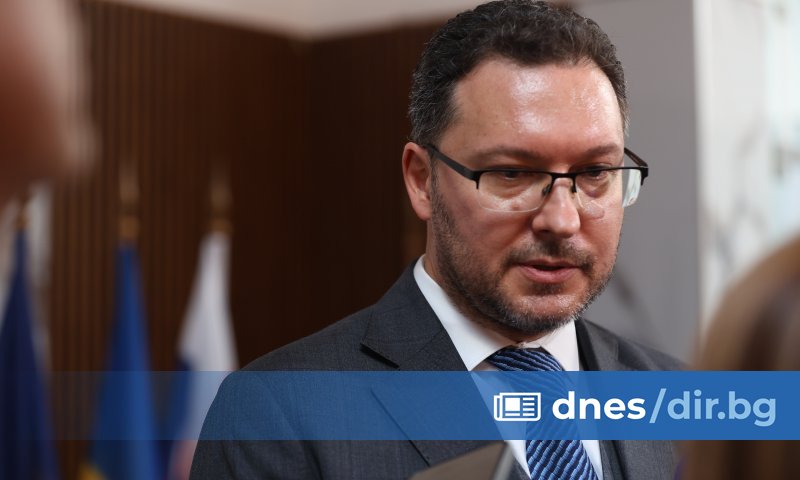 Задържани са 33-ма, а повече от 600 са проверените лица