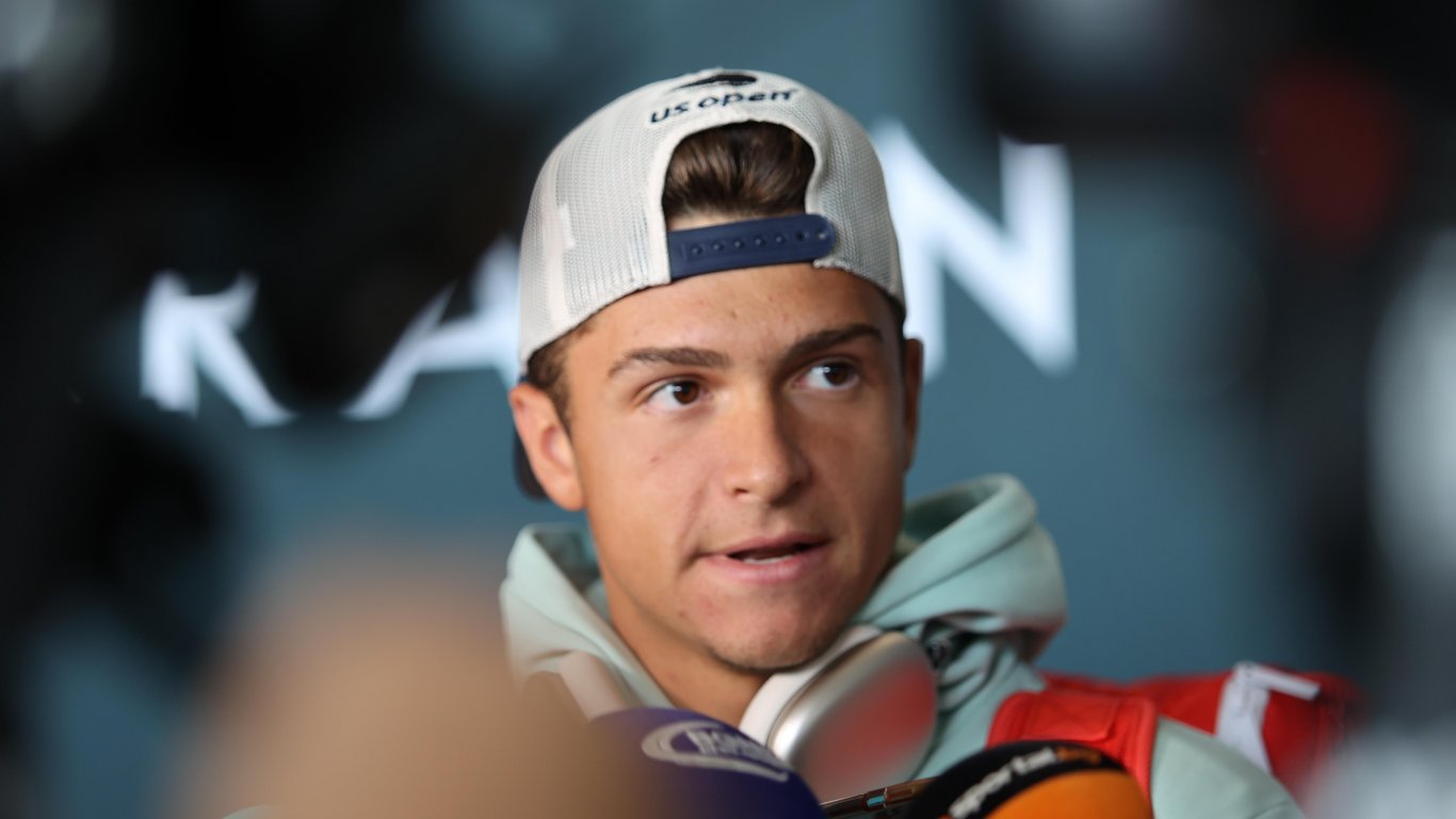 Александър Василев допусна трета поредна загуба на ITF финалите