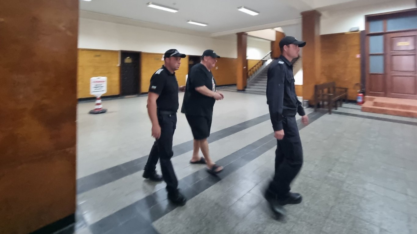 Пуснаха под домашен арест сочения за собственик на "Дома на ужасите" в село Ягода
