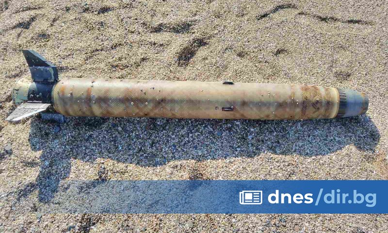 Невзривен боеприпас е открит в морето край плажа Велека в