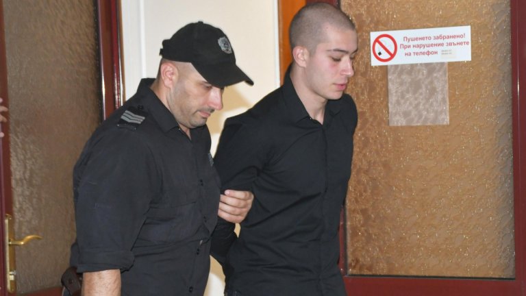 Бургазлиев вече е с по-тежко обвинение, защитата му иска повторен тест за дрогата