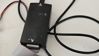 Дже жени и мъж са задържани със скимиращи устройства при