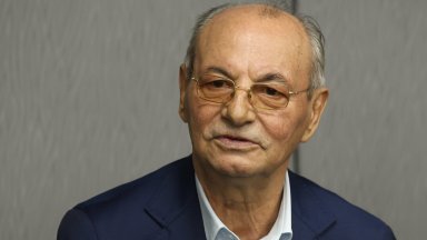 Промени в ДПСПравната комисия отказа да гледа предложението на Пеевски