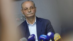 Ахмед Доган обяви създаването на нова партия