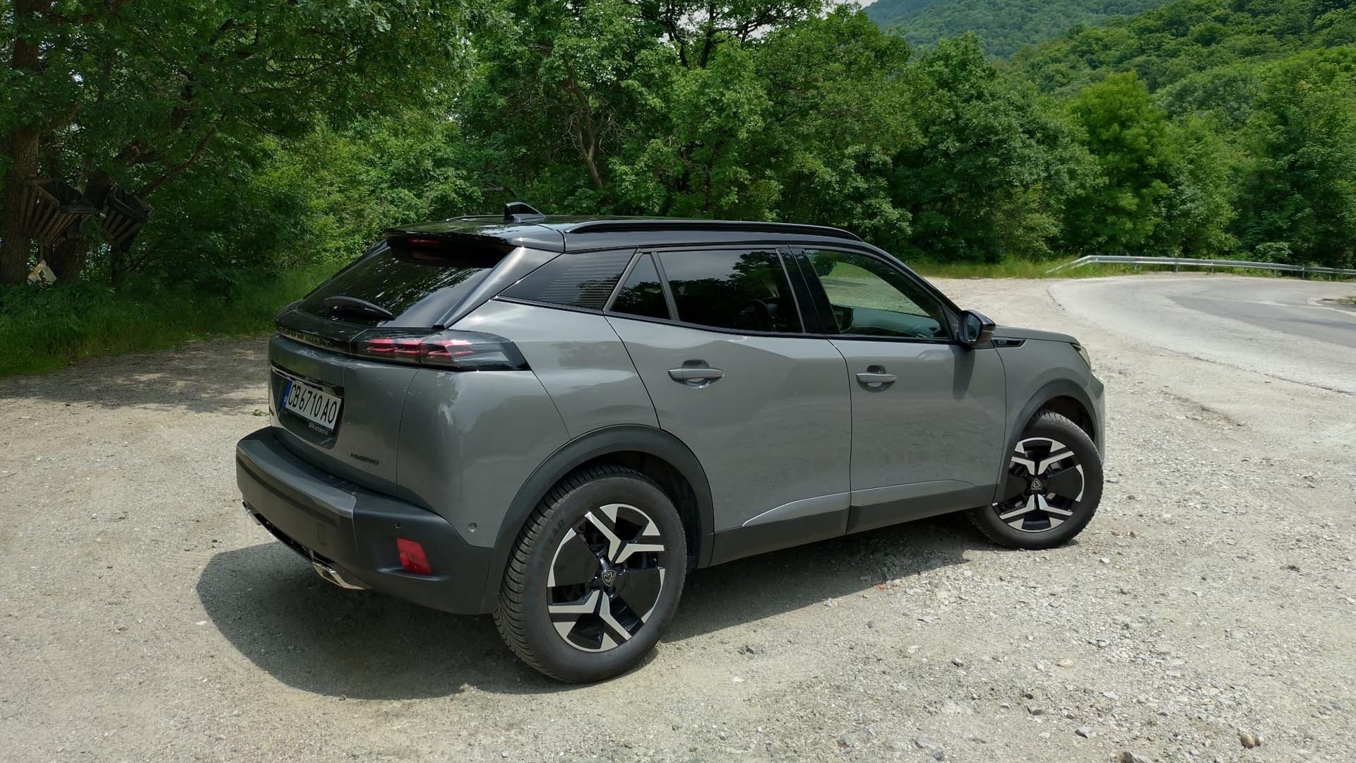 Peugeot 2008 Hybrid