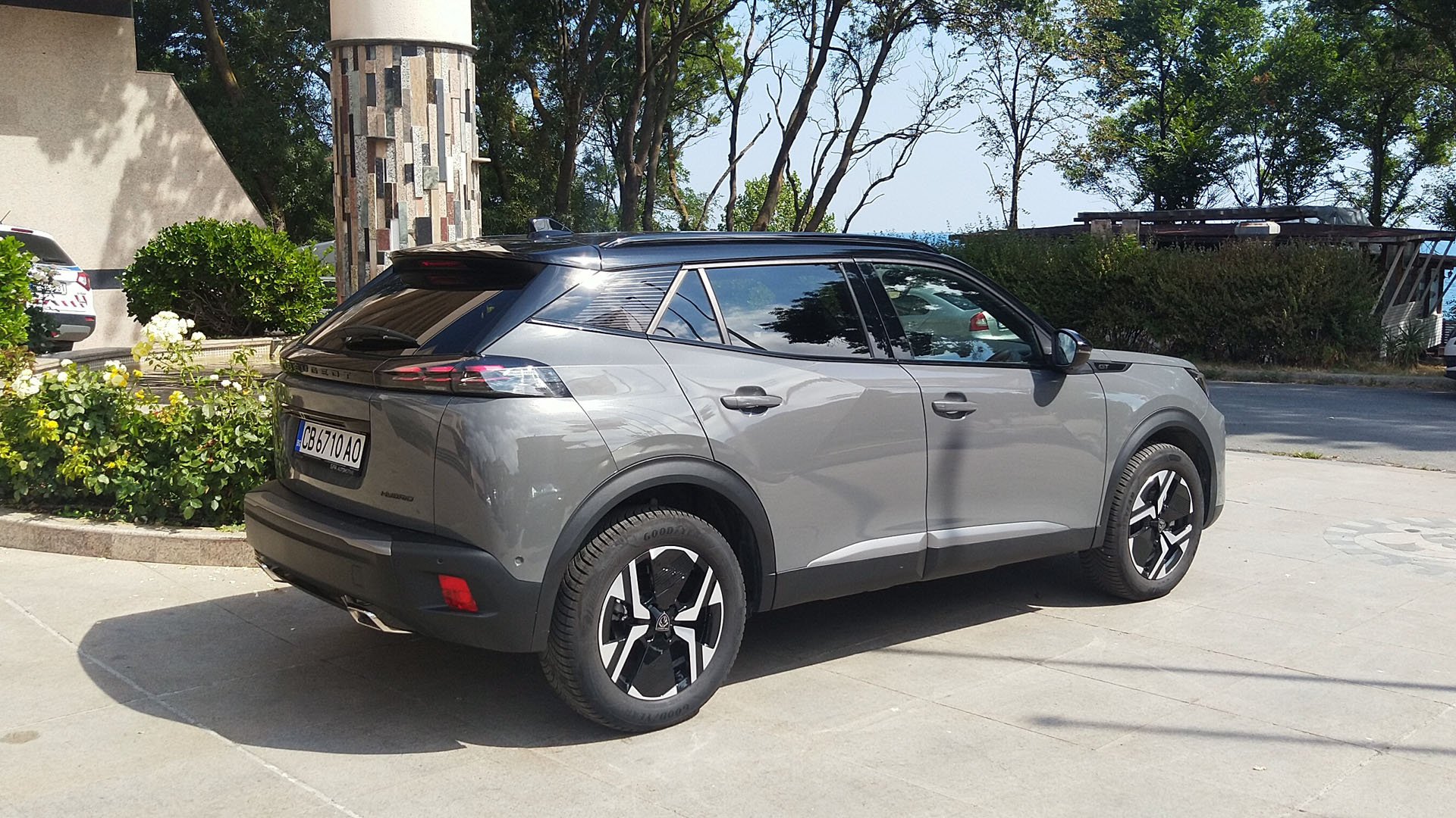 Peugeot 2008 Hybrid