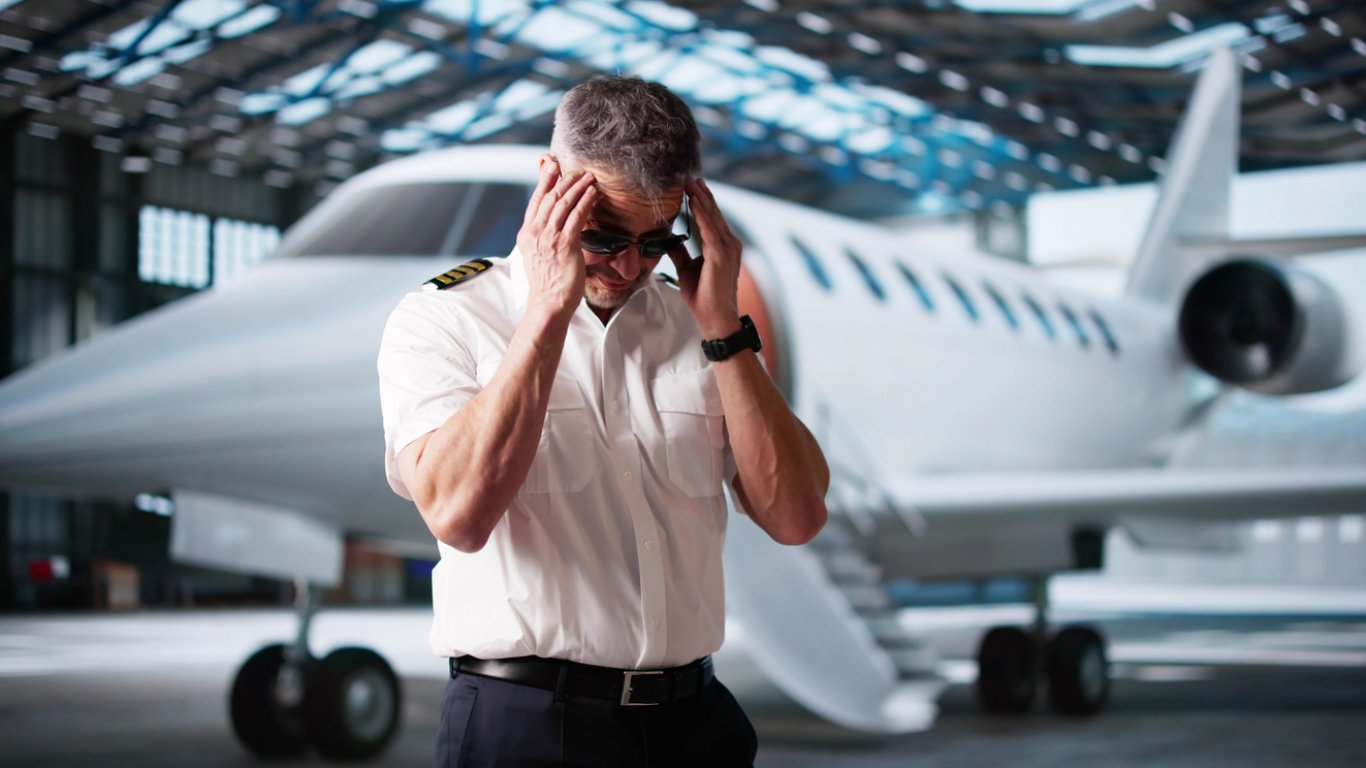 Германски пилоти признават, че спят в пилотската кабина по време на полети