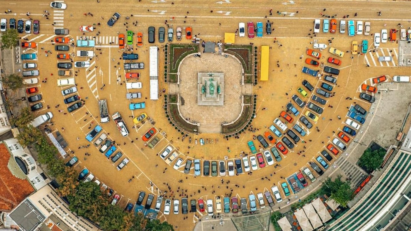 Показват първия български спортен автомобил в София