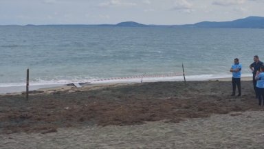 на плажа в Бургас съобщава БНР Според старши спасителя на