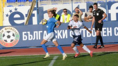 Спартак (Варна) дочака първата си победа през сезона