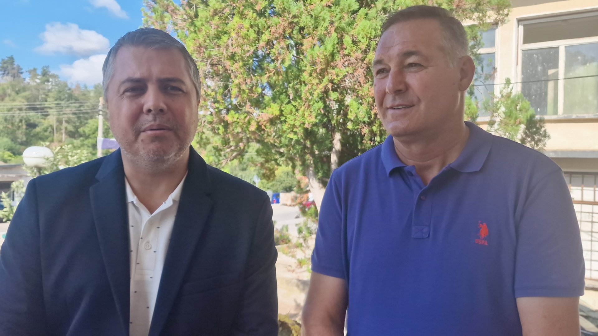 Областният координатор на ГЕРБ - Разград Михаил Тодоров (вляво) и народният представител Гюнай Хюсмен