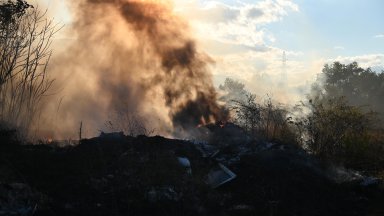 Гори старо сметище между столичните квартали Младост и Горубляне съобщиха