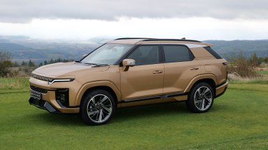 Нов премиум SUV от Южна Корея със задвижване 4х4 (снимки и видео)