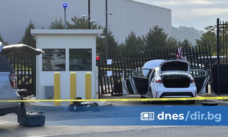 Задържан е заподозрян, след като шофьор се блъсна с автомобила